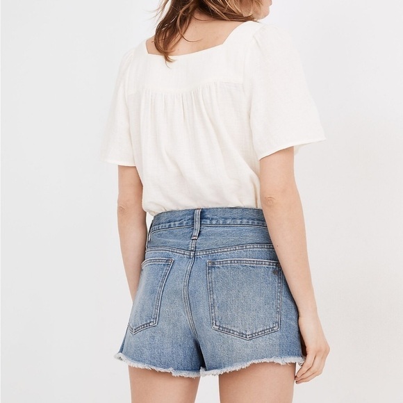 Madewell Relaxed Denim Shorts in Homecrest Wash: Ripped Edition - Picture 2 of 12